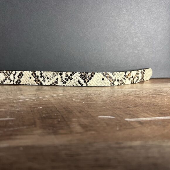 American Eagle Grey Genuine Cow Leather Snake Print Belt Size Medium, New - Picture 8 of 12